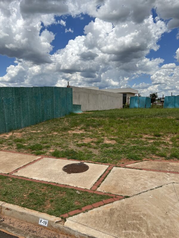 Terreno à venda - Condomínio Cyrela Estoril - 686 m² - Imagem 3