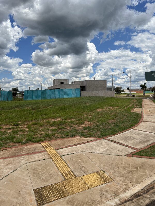 Terreno à venda - Condomínio Cyrela Estoril - 686 m² - Imagem 4