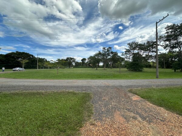 Terreno à venda - Condomínio Palmas Del Rey - Imagem 5