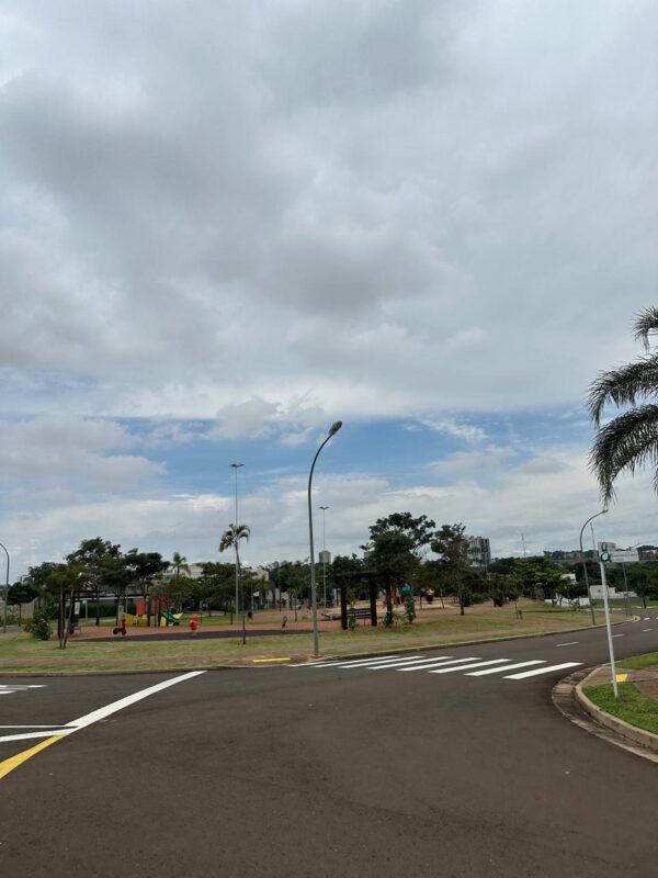 Terreno à venda - Condomínio Alphaville Bauru - Imagem 2