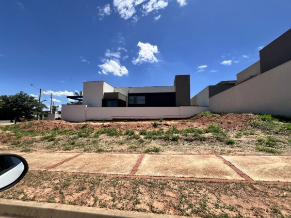 Terreno à venda - Condomínio Cyrela Bauru - Imagem 2