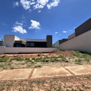 Terreno à venda – Condomínio Cyrela Bauru