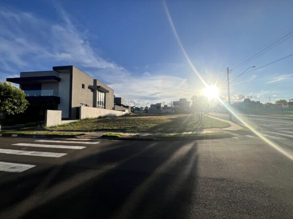 Terreno à venda - Condomínio Tamboré - 465 m² - Imagem 2