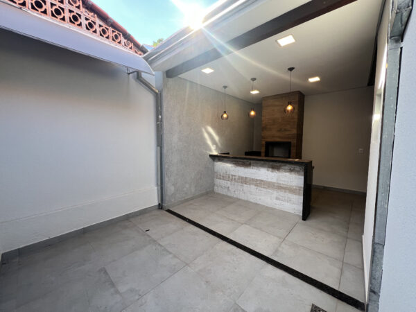 Casa térrea à venda - Bairro Pres. Geisel - Imagem 3