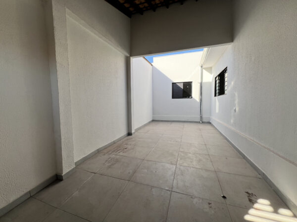 Casa térrea à venda - Bairro Pres. Geisel - Imagem 23