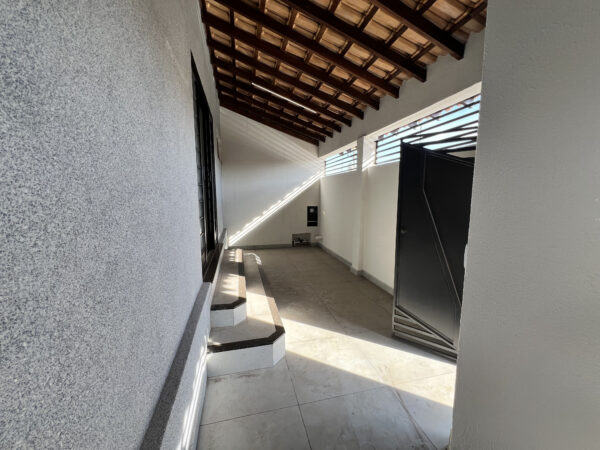 Casa térrea à venda - Bairro Pres. Geisel - Imagem 24