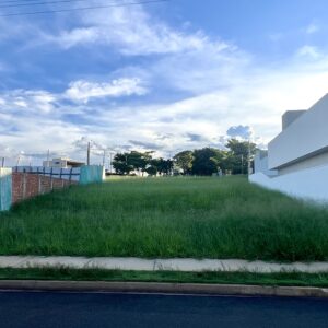 Terreno à venda – Condomínio Tamboré – 395 m²