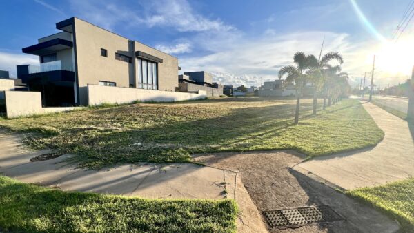 Terreno à venda - Condomínio Tamboré - 465 m²