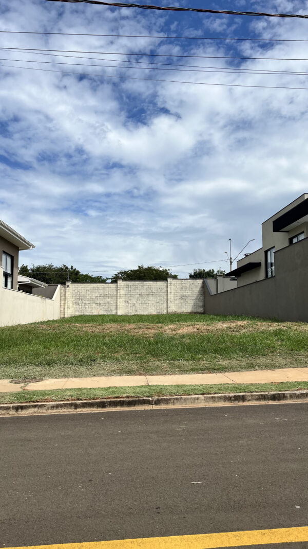Terreno à venda - Condomínio Tamboré Bauru - Imagem 9