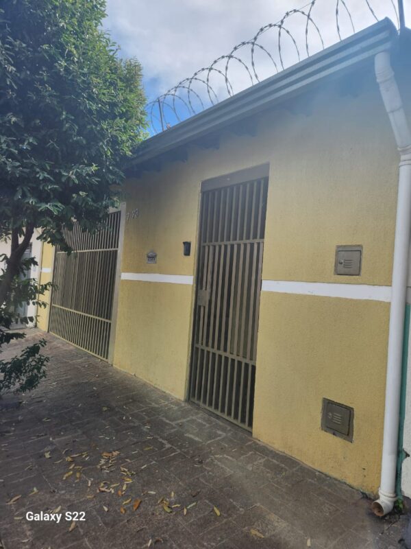 Casa térrea à venda - Jardim Ferraz - Imagem 8