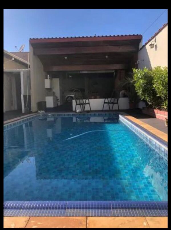 Casa à venda - bairro Vânia Maria