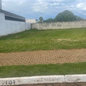 Terreno à venda – Condomínio Villa Dumont