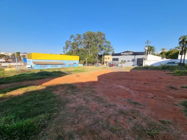 Terrenos comerciais à venda - Atrás do Canindé Atacado - Imagem 2