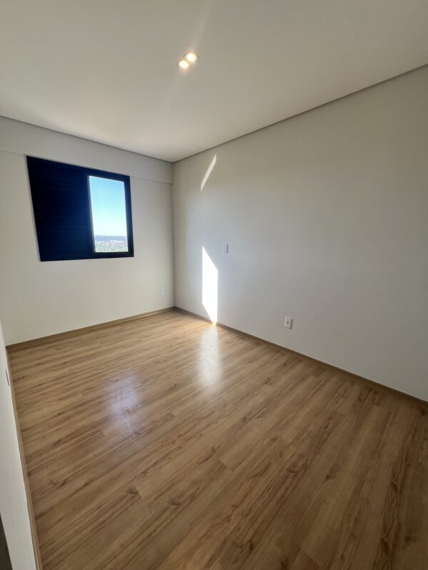 Apartamento à venda - Hyde Park - Jd. Contorno - Imagem 2