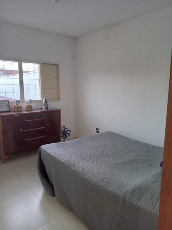 Casa à venda - Bairro Santa Edwiges - Imagem 15