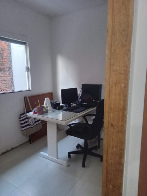 Casa à venda - Bairro Santa Edwiges - Imagem 16