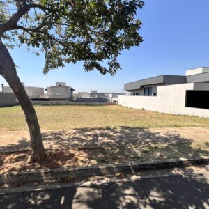 Terreno à venda – Condomínio Tamboré Bauru-SP