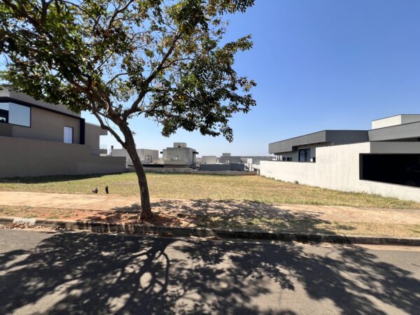 Terreno à venda - Condomínio Tamboré Bauru-SP - Imagem 3